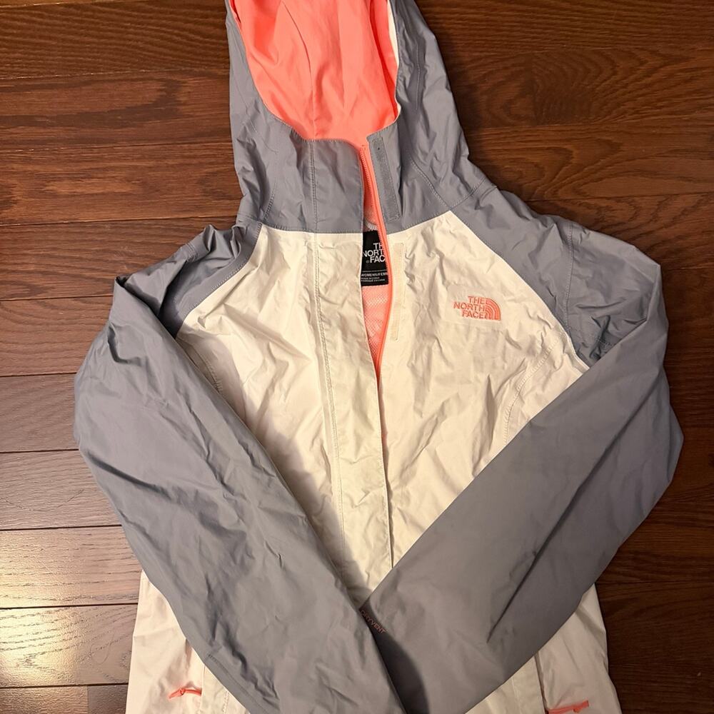 The North Face Women’s Windbreaker Rain jacket size XS - Picture 2 of 8